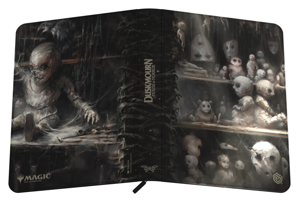 Ultimate Guard Zipfolio 360 Xenoskin Magic: The Gathering "Duskmourn: House of Horror" - Dollmaker’s Shop